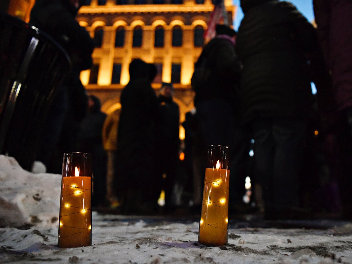 Dawn J. Sagert tweet media