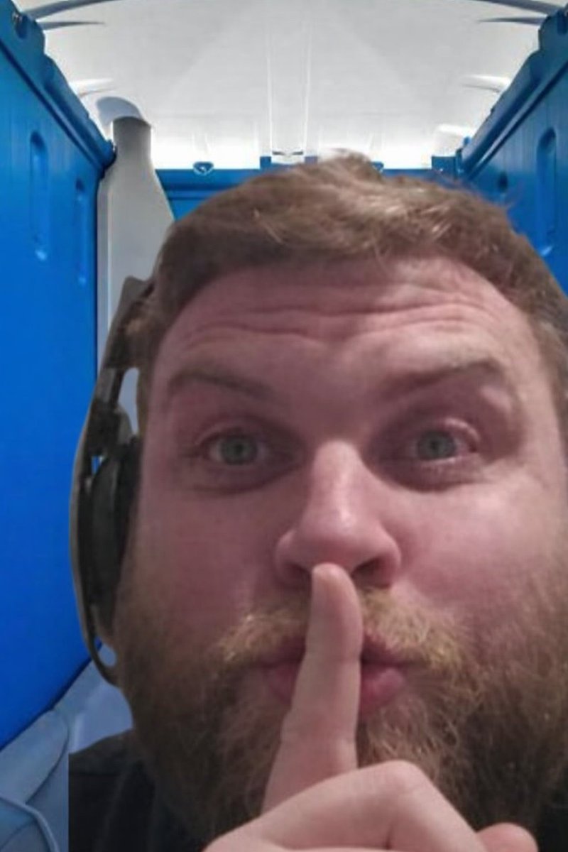 stickybill_'s tweet photo. sshh rand's got a gay secret #Starfieldteam https://t.co/qDIQCMeQgq