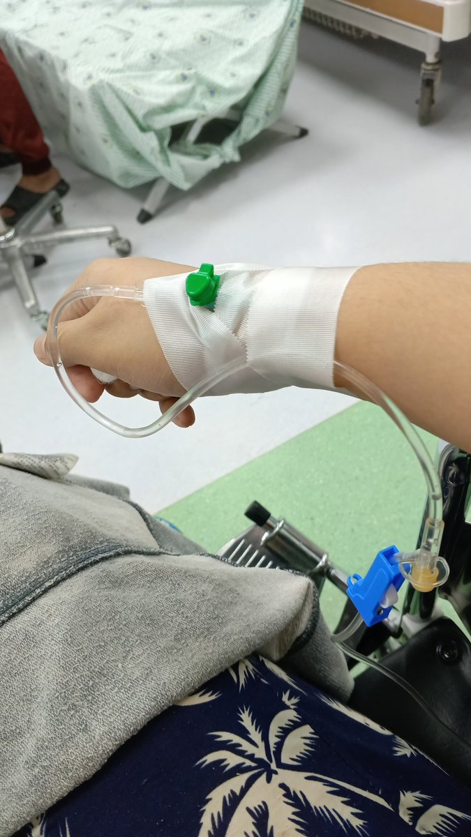 KASSEII's tweet image. Hello everyone, This is Kassei's partner. I have some bad news to share. Kassei is currently hospitalized this morning as she's experiencing full body trembling out of nowhere. She is still being monitored as of now.