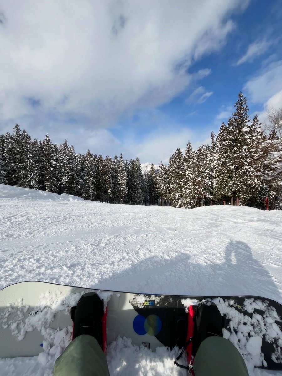kasio_r6's tweet photo. 初スノボ🏂#全身が痛い 。笑 https://t.co/kpUpSlRAOm