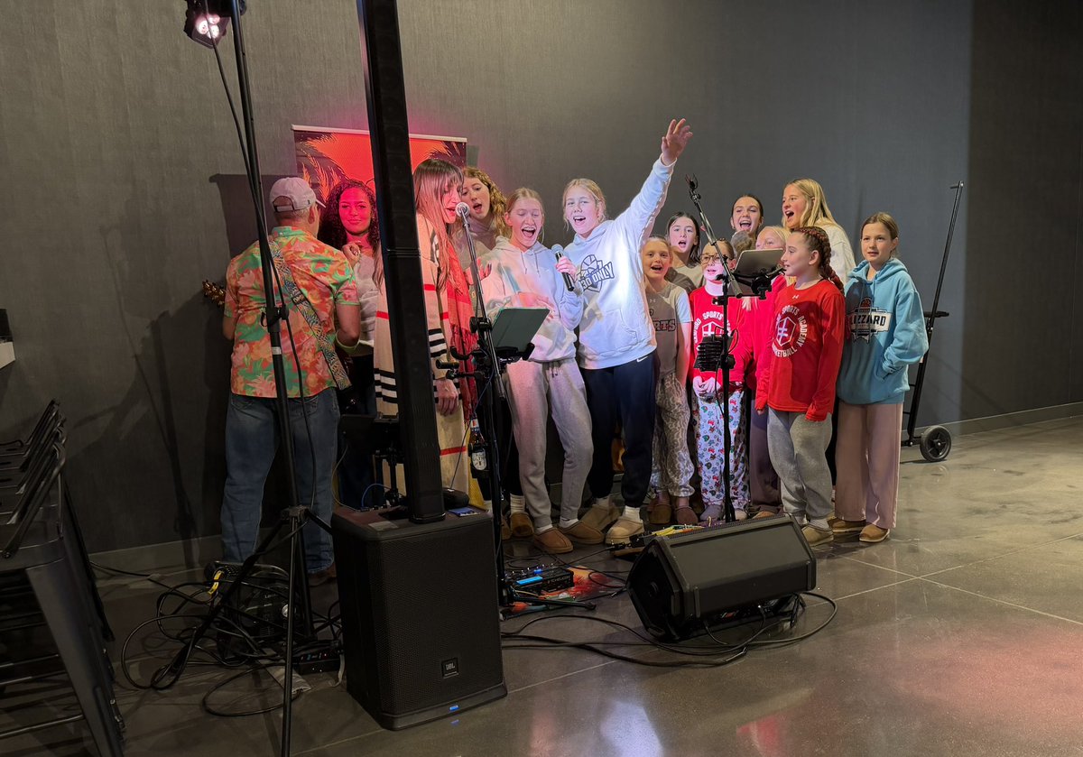 Sanford Sports Academy Basketball Teams tweet media