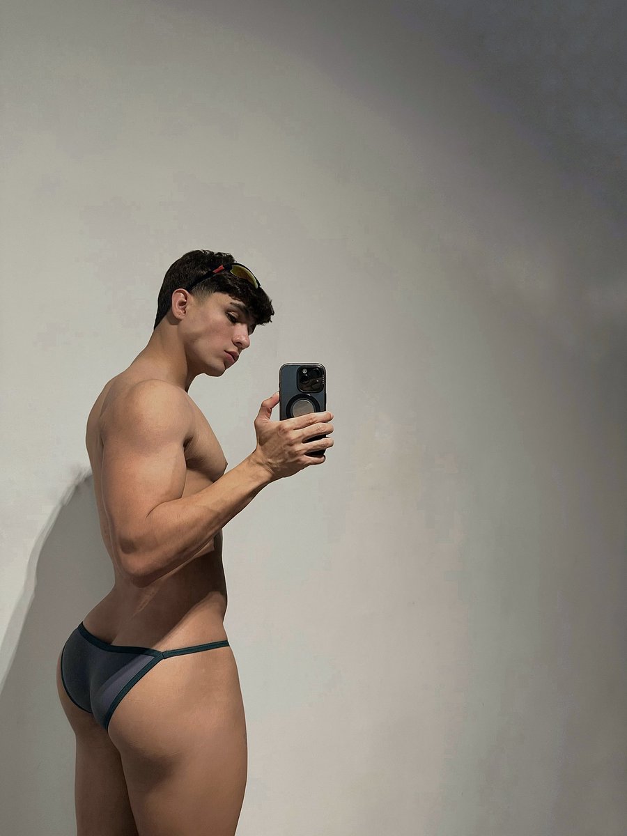 Falconeexx 🐣 tweet media