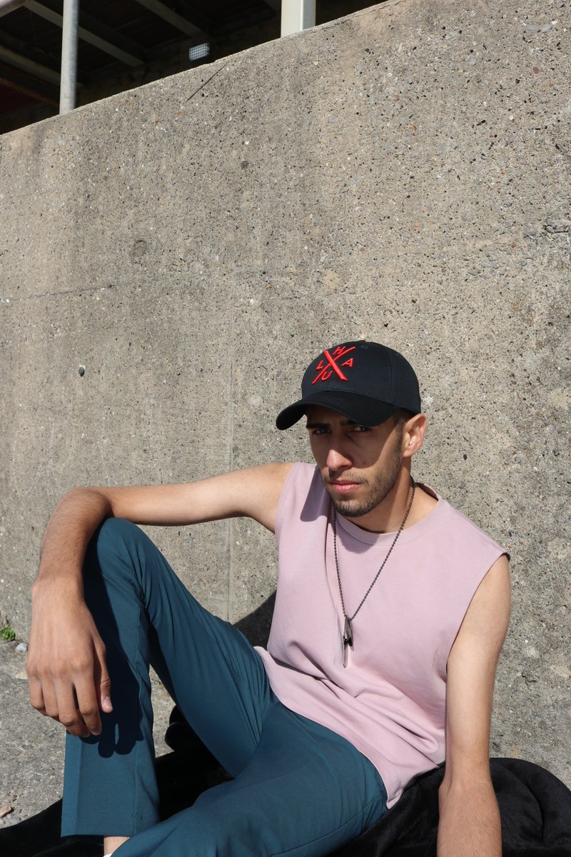 HAUL_CLOTHING's tweet photo. Haul hats Available at https://t.co/uJ7Qyqu9DS https://t.co/dLiSVoTuVl