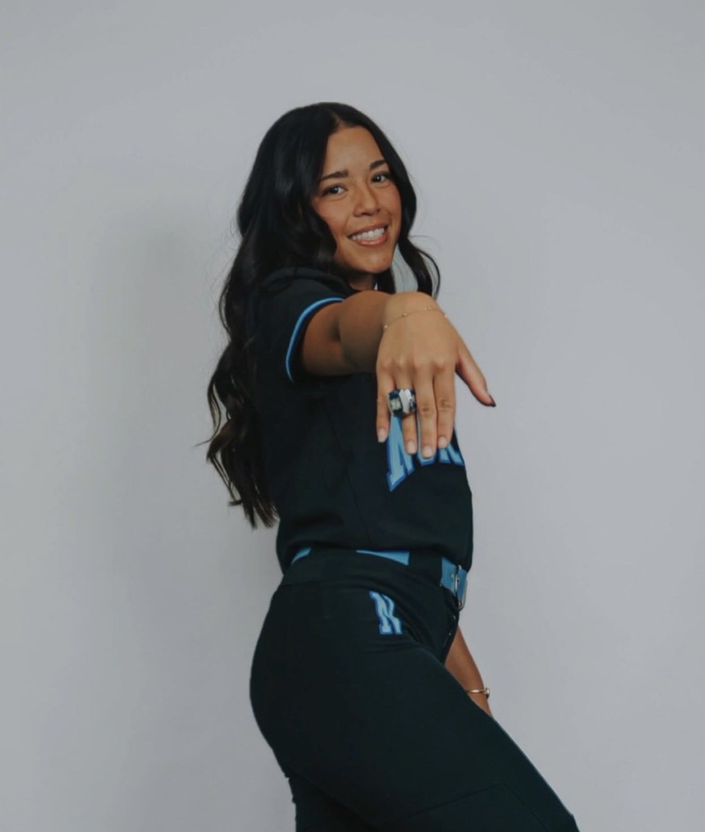 Sasha Pham tweet media