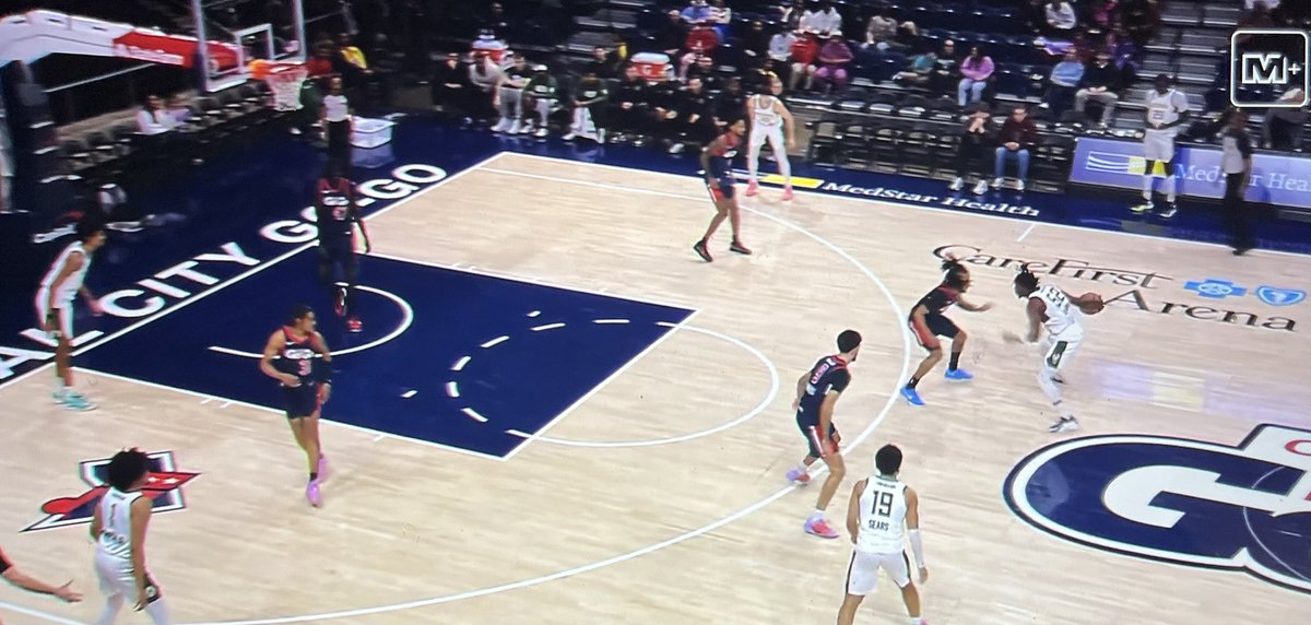 davejsports's tweet photo. Back @WashWizards Sunday @1067theFan TONIGHT enjoying @BryanAlbinLive @dlynamCSN on @MonSportsNet @nbagleague @CapitalCityGoGo 
#RadioParty #AppParty https://t.co/byIb0GQ8sN