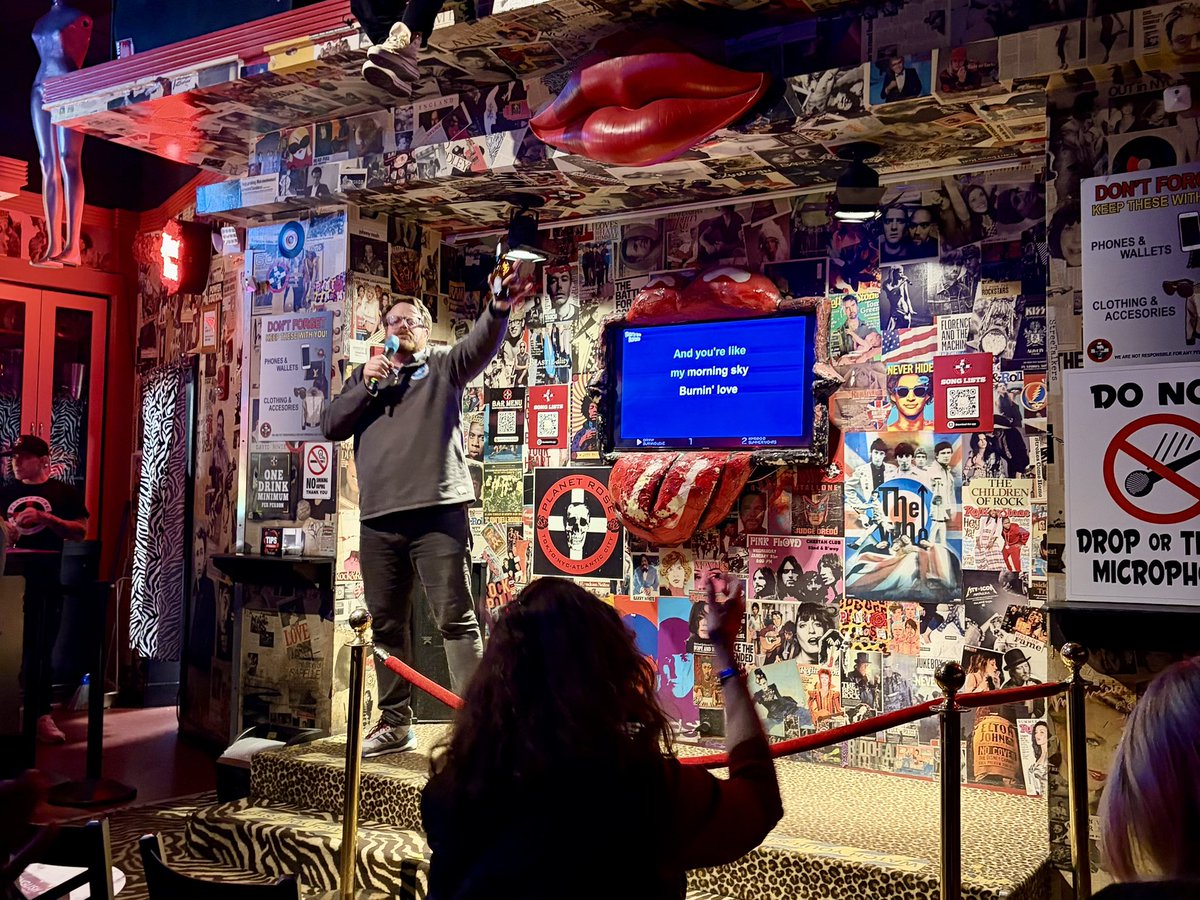 Will Gross tweet media