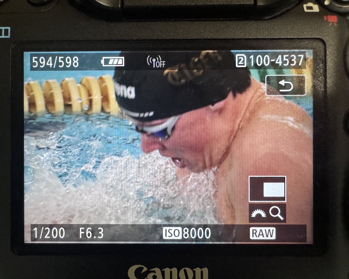 StXTigerSwim's tweet image. Some more shots from the men’s 100 breaststroke!!! #ChipsCam