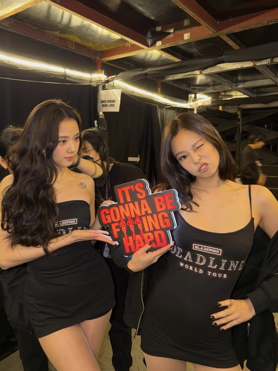 jnsource's tweet image. it’s gonna be f***ing hard