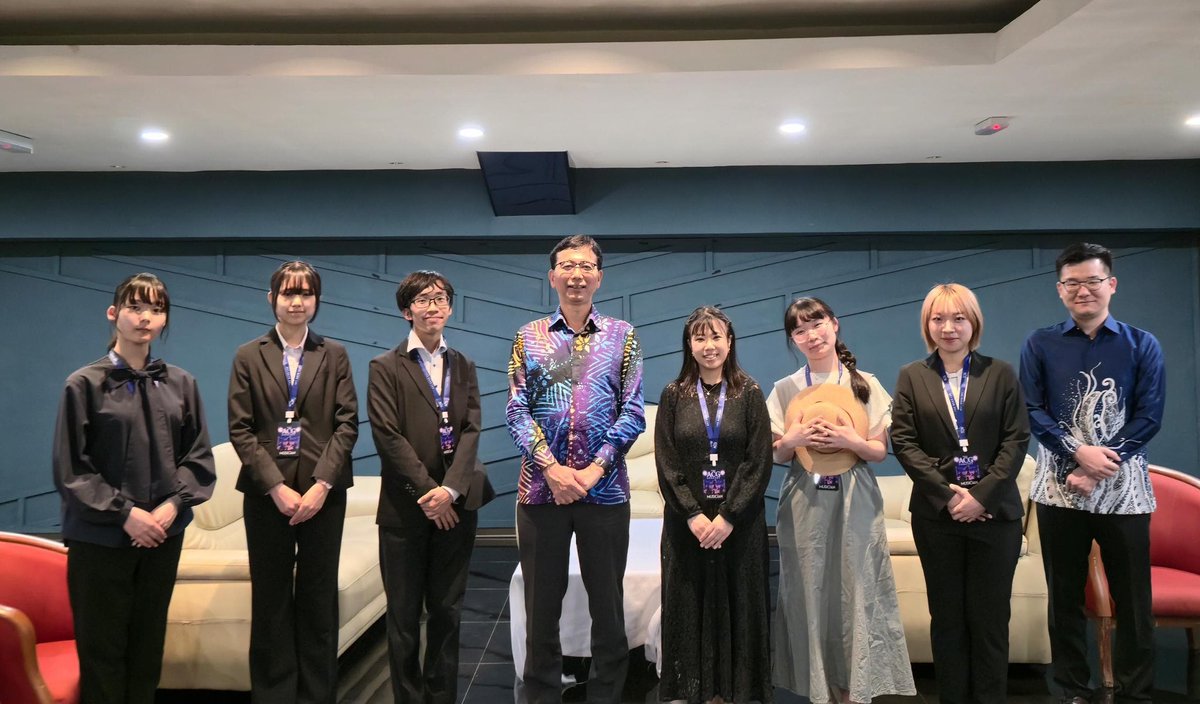 JPNAmbMalaysia's tweet image. Just attended the incredible Band Lab-hosted #ACGConcert  in #Kuching! 

Grateful to experience live Japanese anime songs here in #Sarawak 🎶🇯🇵🇲🇾

What a joy to reunite with the amazing @avantgardey_ — their energy was unreal!!

Music &amp;amp; dance really do bridge our borders ❤️✨