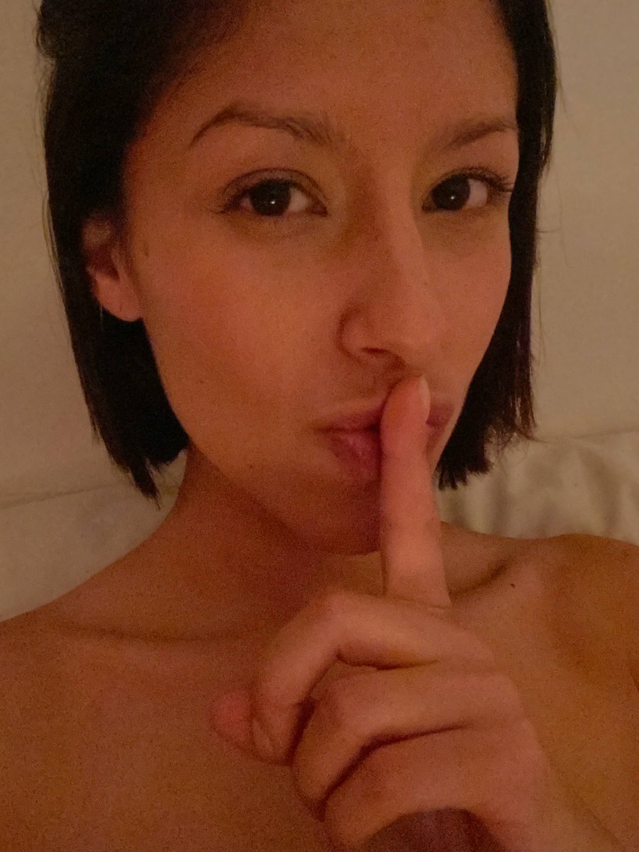 Je vais DM chaque gars qui interagit sous cette photo, ou du moins je vais essayer lol