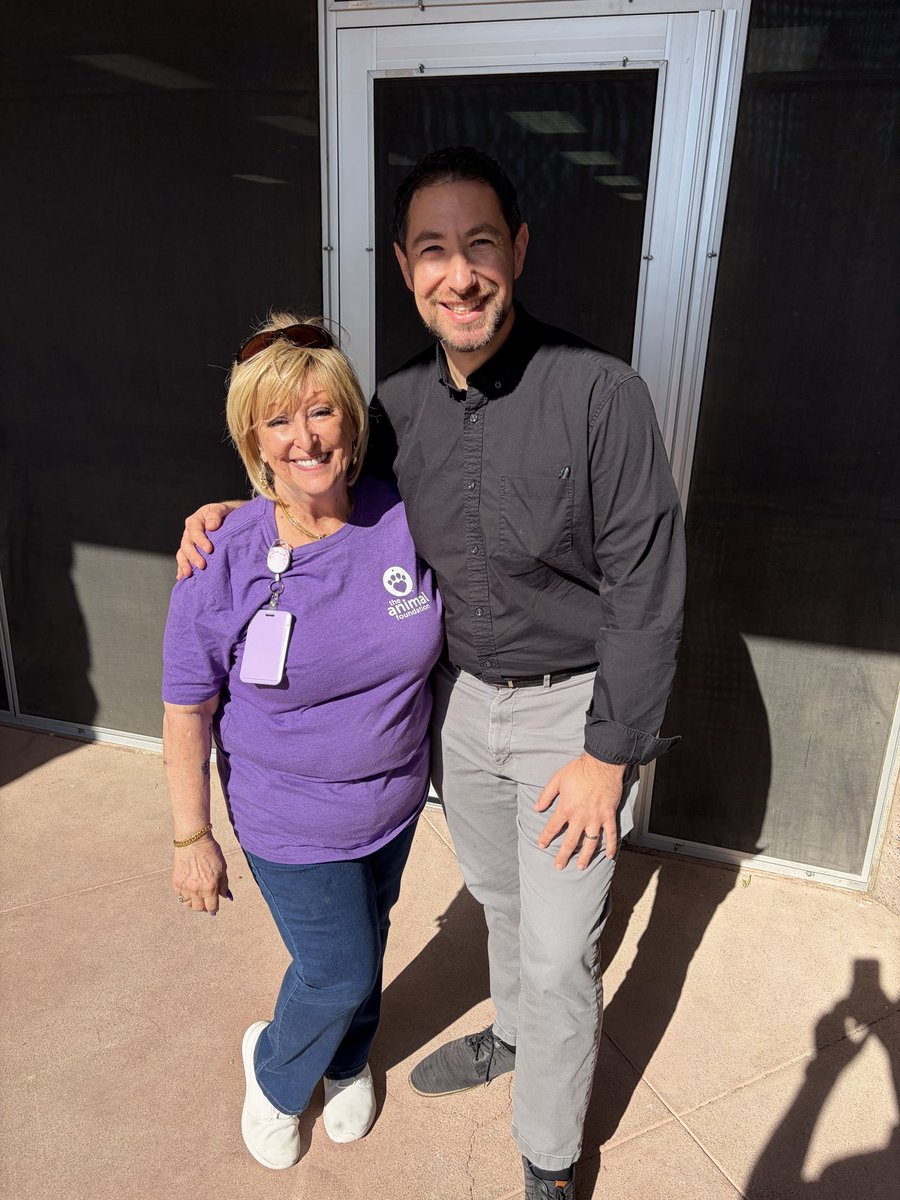 CommishNaft's tweet image. Another year, another wonderful vaccine and microchip clinic in partnership with @animalfndlv 🐾 Over 100 animals in #Laughlin were seen today.