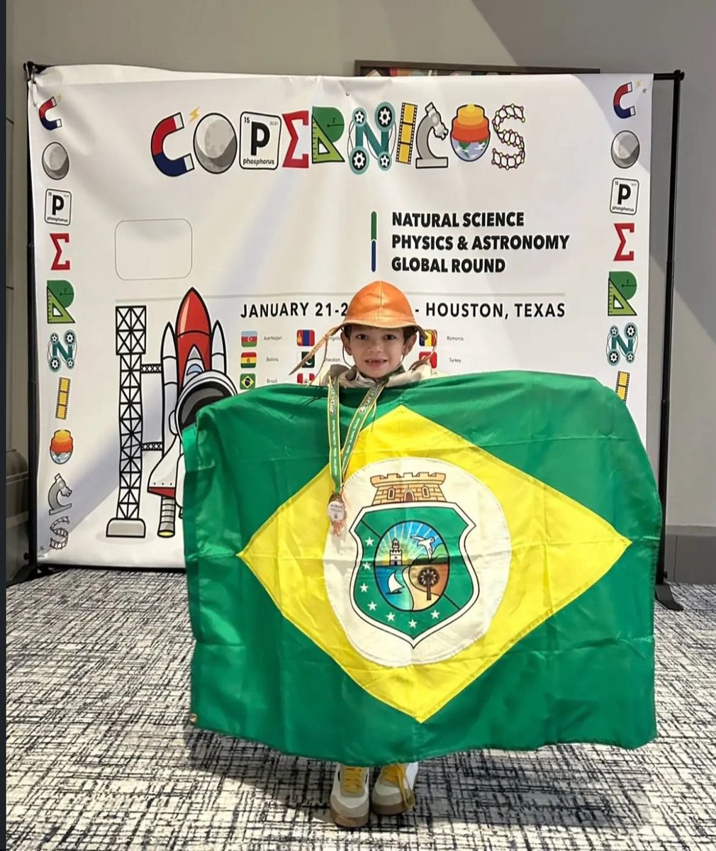 QGdoPOP's tweet photo. Brasileiro de 8 ANOS do Ceará, no Nordeste, conquista medalha em olimpíada internacional de ciências nos Estados Unidos. https://t.co/V6LcgRp8QZ