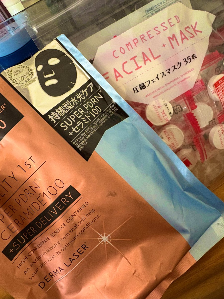 液ひたひた系のシートマスク 絶対美容液余るよね…🤔 体に塗るのもいいけど 「まだ使える…」って思って 百均の圧縮フェイスマスク（コイン）使ってみたら☺️🫶  めっちゃ綺麗にひたひたになって余った美容液、最後まで無駄なし✨ #使い切りコスメ #スキンケア裏技 #美容好き