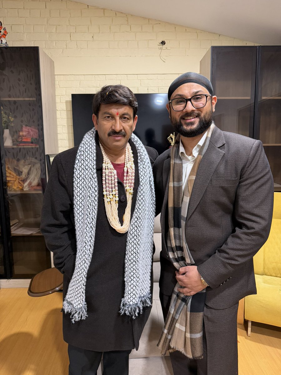 SahilBindra's tweet photo. Happy Birthday to My Dearest Elder Brother @ManojTiwariMP Ji
Babaji Always Bless You Bhaiya✨😇🙏🏻 https://t.co/KV7oJ1e3ng
