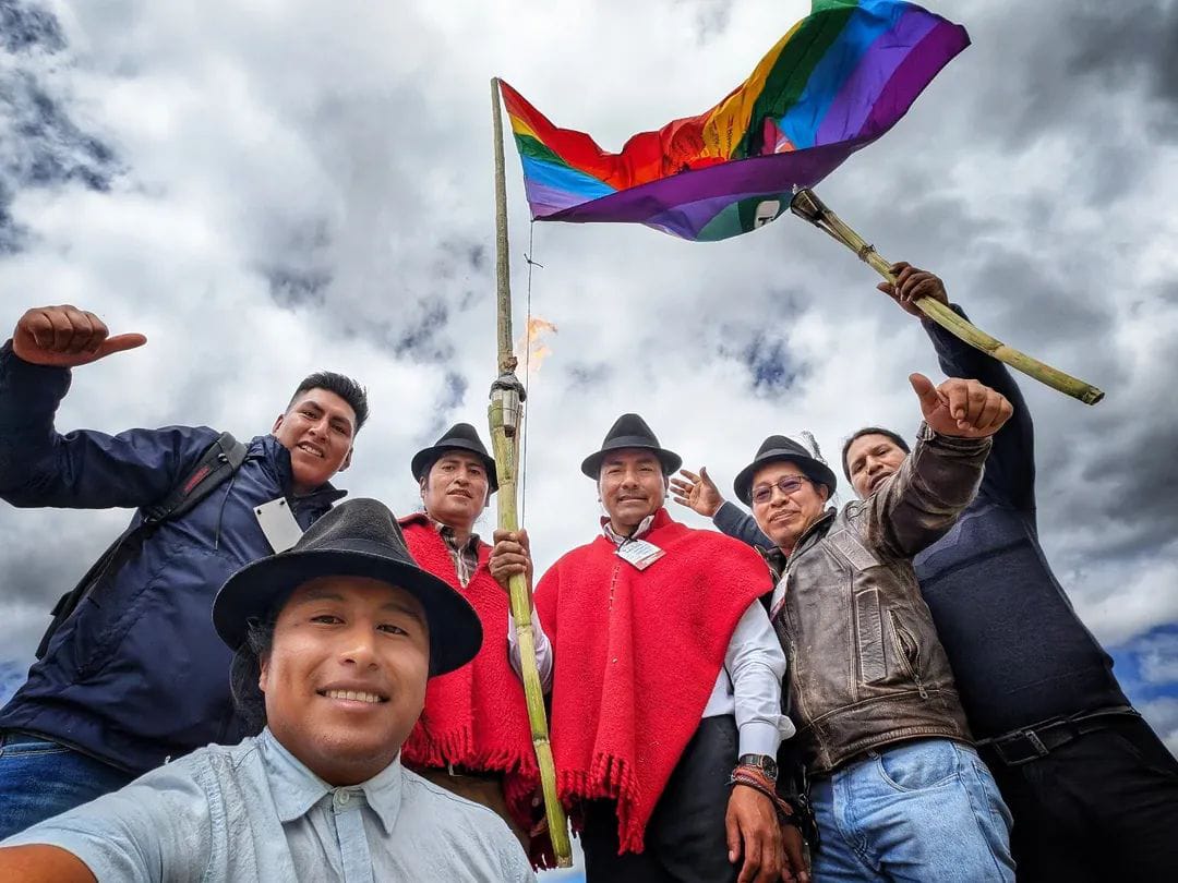 Cholo81Angel's tweet photo. No apto para los  NOBITAs 
@LeonidasIzaEc Nuevo Presidente de la Gloriosa @Ecuarrunari 
Un gran líder que va a velar por los derechos del pueblo ecuatoriano y la derecha, empieza a temblar. 
Desde ya deseo éxitos en nueva etapa de lucha. https://t.co/rMxYSEXVKW