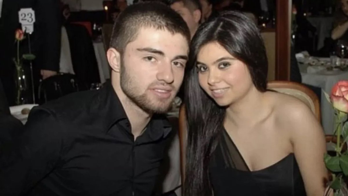 Münevver Karabulut cinayetinin klasik bir kadın cinayeti olmadığını, Epstein belgelerinde rastladığımız sözde elit gürüha kurban edildiğini bugün herkes anlamıştır sanırım. Bazı şeyler tesadüf değildir, normal değildir.