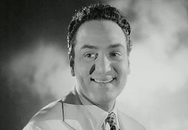 معلومة كنت أول مرة اعرفها: إن القرآن المُسجَّل بصوت الشيخ الحصري اللي اتذاع ملايين المرات في الإذاعة وسمعه مليارات من المسلمين في كل أنحاء العالم،
التسجيلات دي تمت في استوديوهات محمد فوزي، وإنه رفض يتقاضى عليها أي اجر ولم يتقاضى الشيخ الحصري على تلاوته اجر ايضا.
بل ويُذكر أن محمد