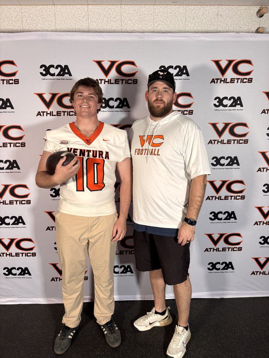 drewcaudle9's tweet photo. Had a great visit today @VCPirateFB Thankyou to all the coaches for spending time with us @CoachMoose and @_ChanceParks @CoachDunnDunn  @GRHSFootball https://t.co/NVohYGnbZU