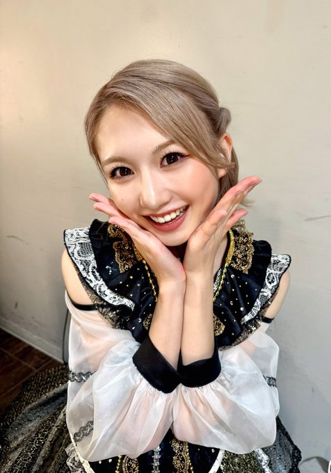 塩月希依音のTwitter画像25