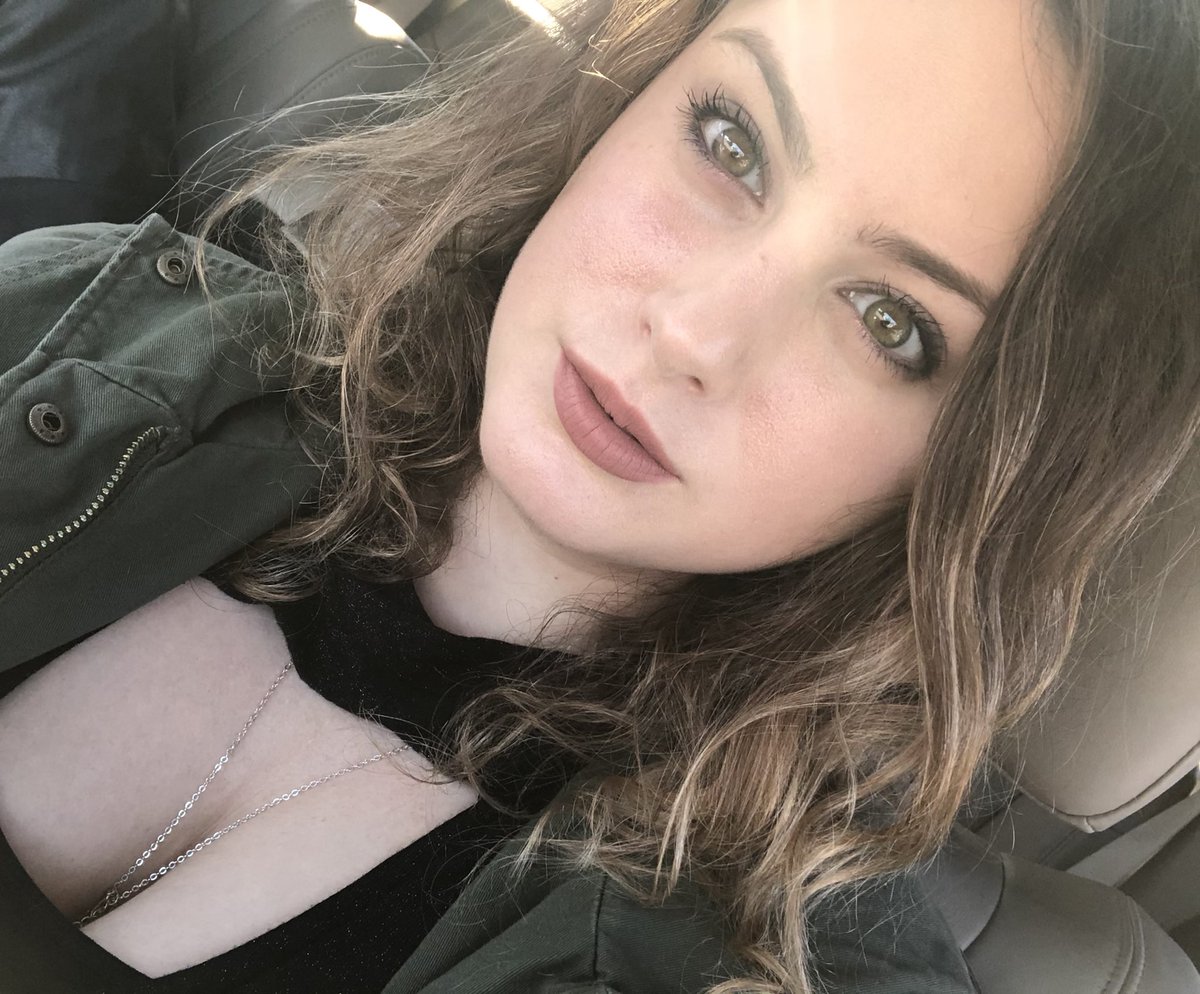 Kat tweet media