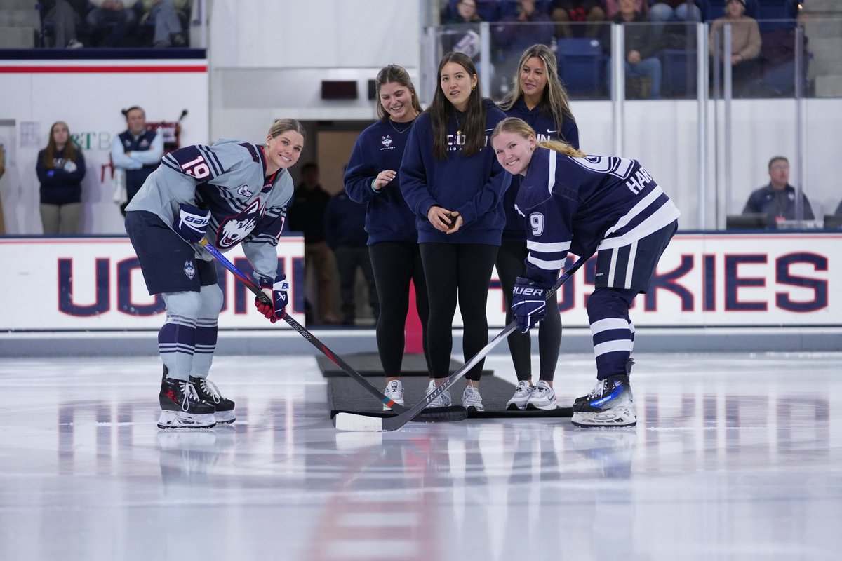 UConn Women's Hockey tweet media
