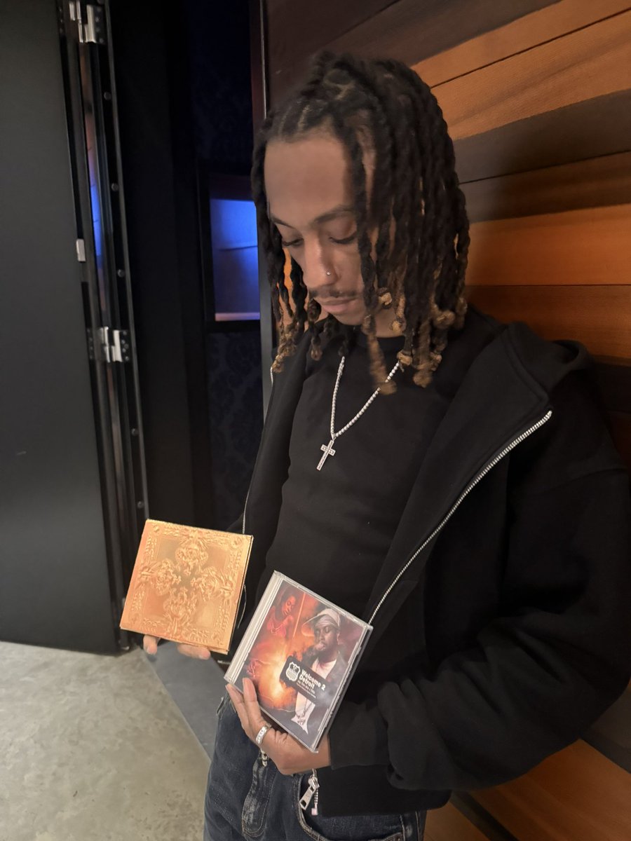 lelothecorpse tweet media