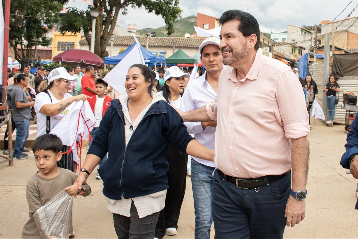 Vallegrande, su gente y sus historias.
Escuchar y estar cerca es la base para decisiones reales.
#PrimeroSantaCruz #GuidoGobernador