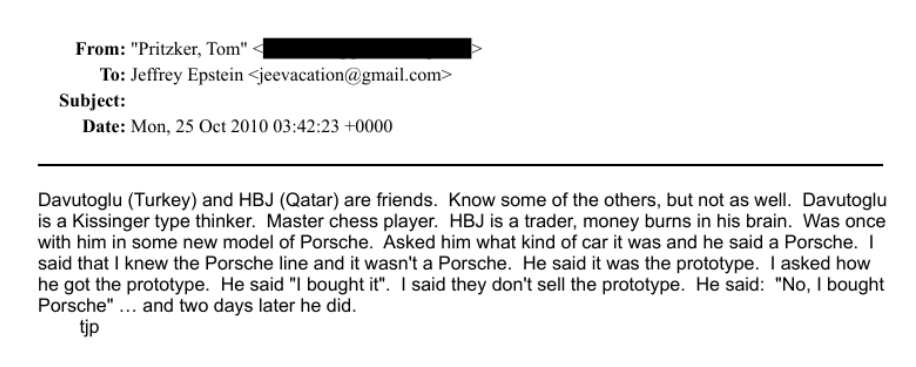 Isbara11's tweet photo. "Davutoglu is a Kissinger type thinker. Master chess player." https://t.co/YXA2xTScRt