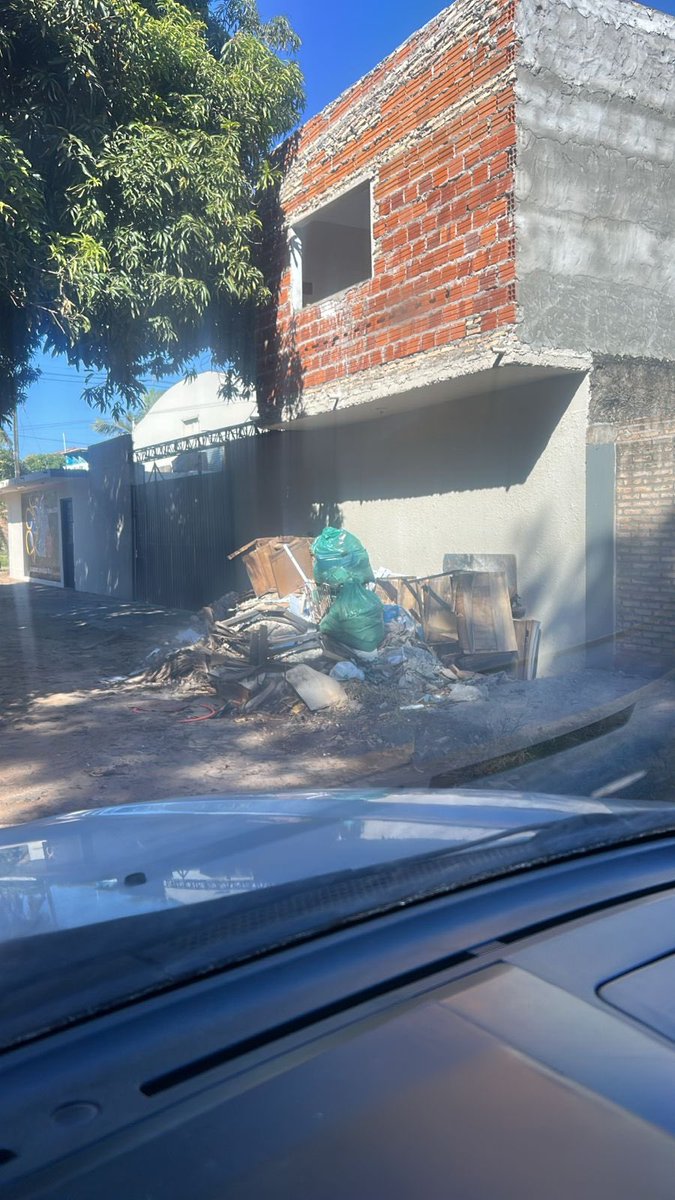 emimarinho's tweet photo. Que horrible es tenerles como vecinos a esta gente inadaptada y puerca !! “Iglesia” menos mal! https://t.co/iLhL34yJDh