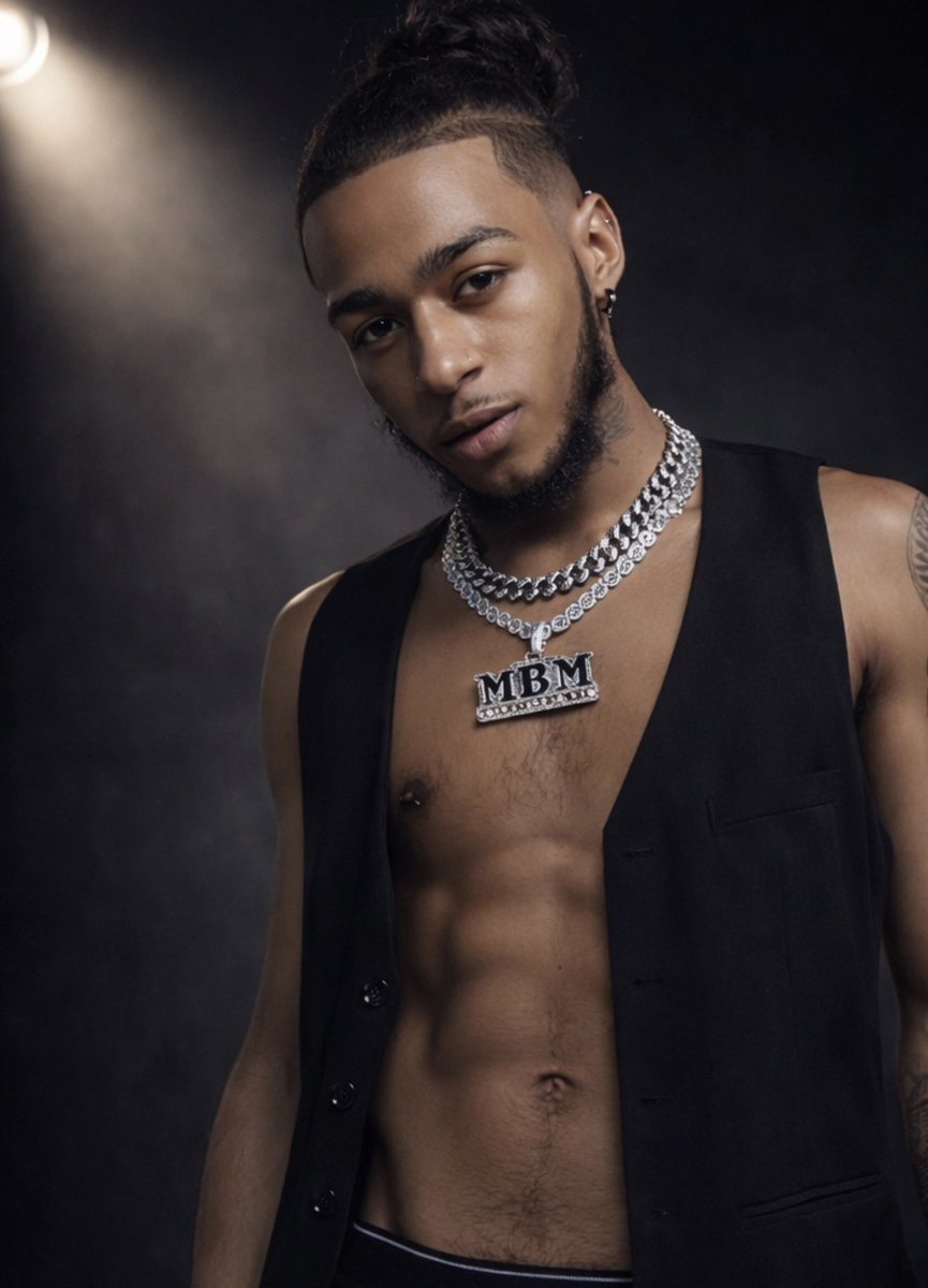 Come join my group 😈 only big tippers and freaks allowed ‼️ watch me fuck on live 😮‍💨

joinfambase.com/invite?c=GA5VK…