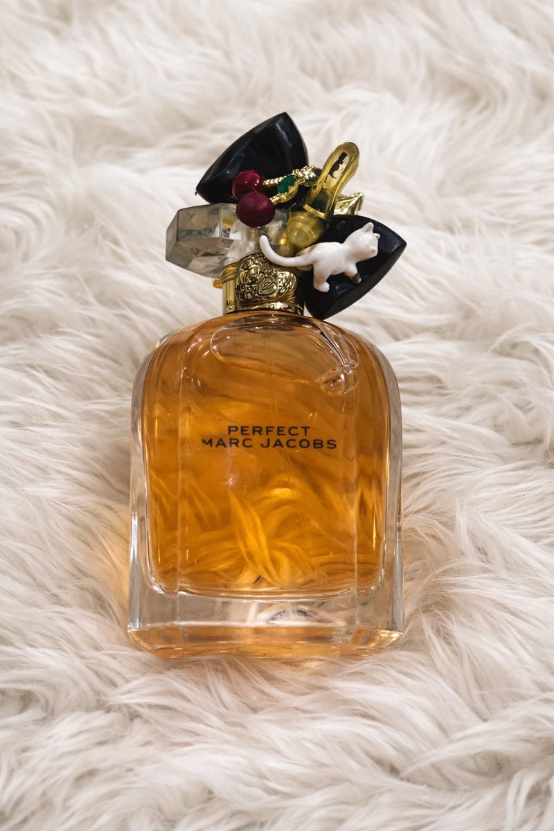 Mss_Asyah's tweet photo. Affordable unboxed luxury perfume 20k only 🥰.... delivery nation wide https://t.co/EGBQDAL47q