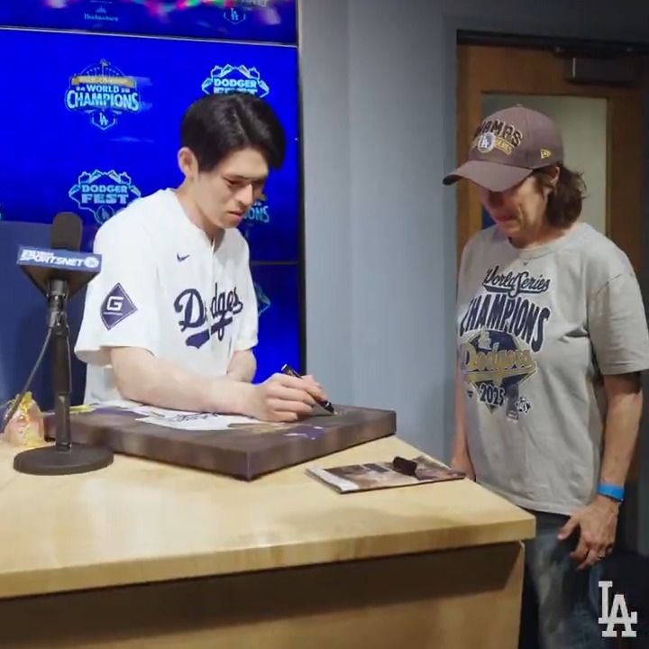 LA, it was good seeing you back at Dodger Stadium for DodgerFest presented by Budweiser! 💙