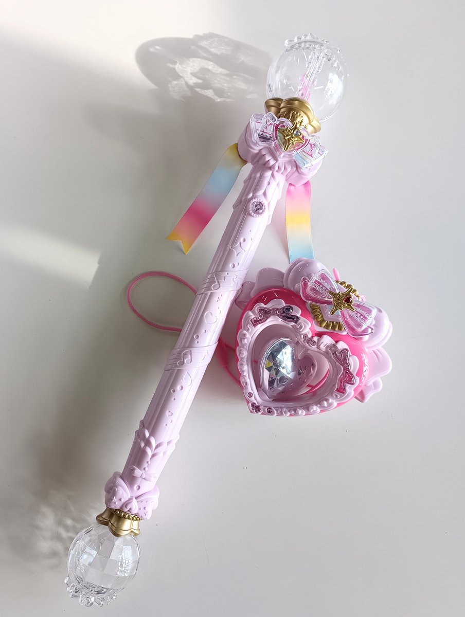 プリキュア　キラッキランリボンバトン　ハートブローチ プリキュア に変身❗ #くるくるまわしてキラッキランリボンバトン と