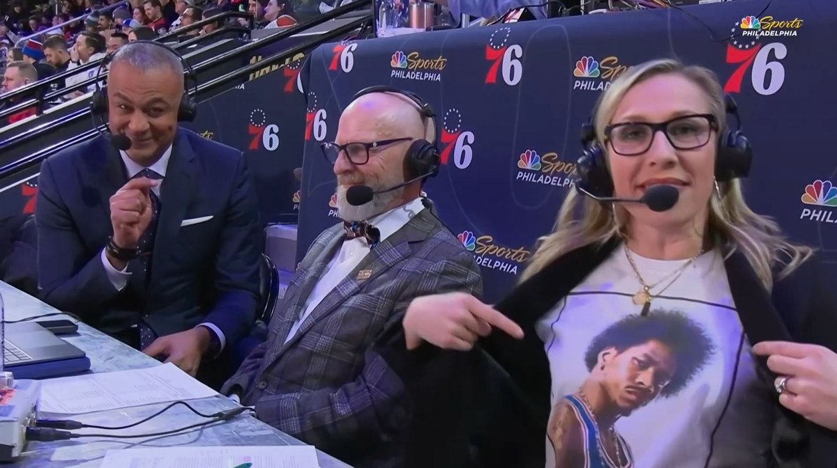 SixersJustin's tweet photo. Look whos in the booth!!!! https://t.co/5LNNb2JOxr