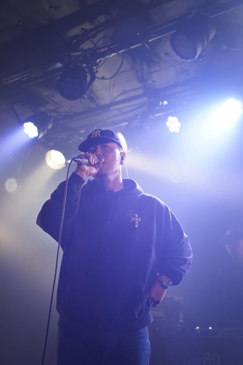 BagarchOfficial's tweet photo. .
AK-69着用アイテム :

TOPS: VINTAGE WIDE CROSS PARKA 【VINTAGE BLK】
着用サイズ: XLサイズ

PANTS: FLARE DENIM PANTS 【INDIGO】
着用サイズ: Lサイズ
.
.
https://t.co/JmVCBt93q1 https://t.co/NCcGL2JYyy
