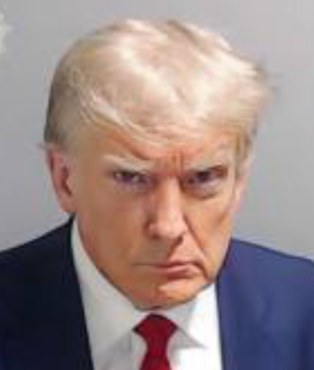 Documento afirma que Donald Trump ameaçou MATAR TODA A FAMÍLIA de uma menina e sumir com ela, ASSIM COMO FEZ COM A OUTRA DE 12 ANOS, se ela revelasse que foi estupra#a.