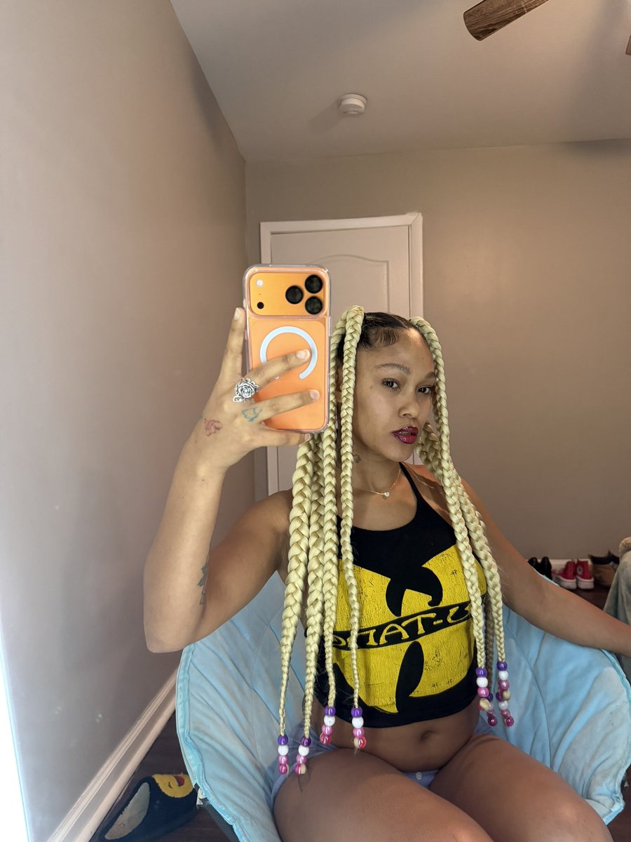 Milnasty98's tweet photo. 💋#fypシviral #onlyfans https://t.co/isXTJDmoHo