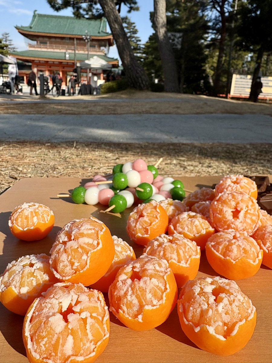 FactoryMoz's tweet photo. おはようございます。
本日は京都岡崎公園・平安楽市に出店しております。
寒いですが頑張っていきたいと思います🍡
ご来店お待ちしてます。
#食品サンプル #fakefood #平安楽市 #食べれません https://t.co/hW7vJAPdfP