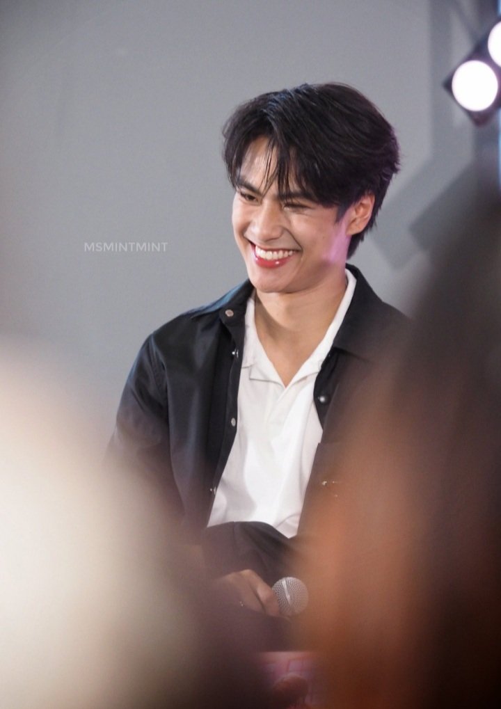 AndreaChewan's tweet photo. Good morning, Ohm! 🧡 

Have a happy Sunday, my sunshine    🧡🧡

#OHMorning #ohmpawat💕 https://t.co/fUPOH7B1NZ