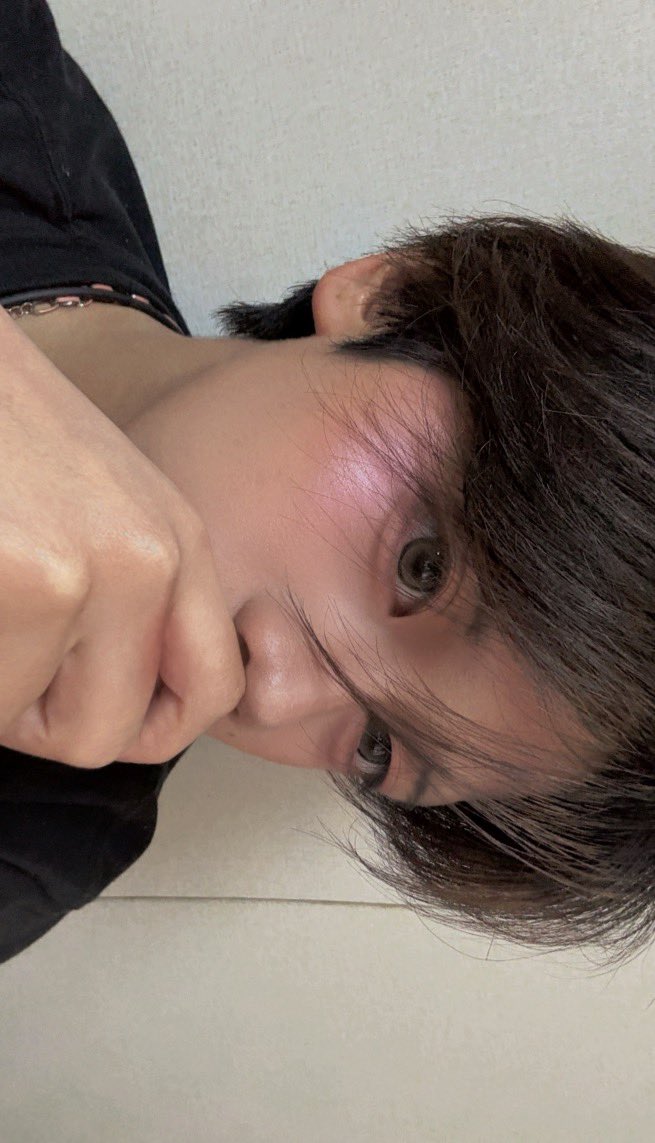 うた tweet media