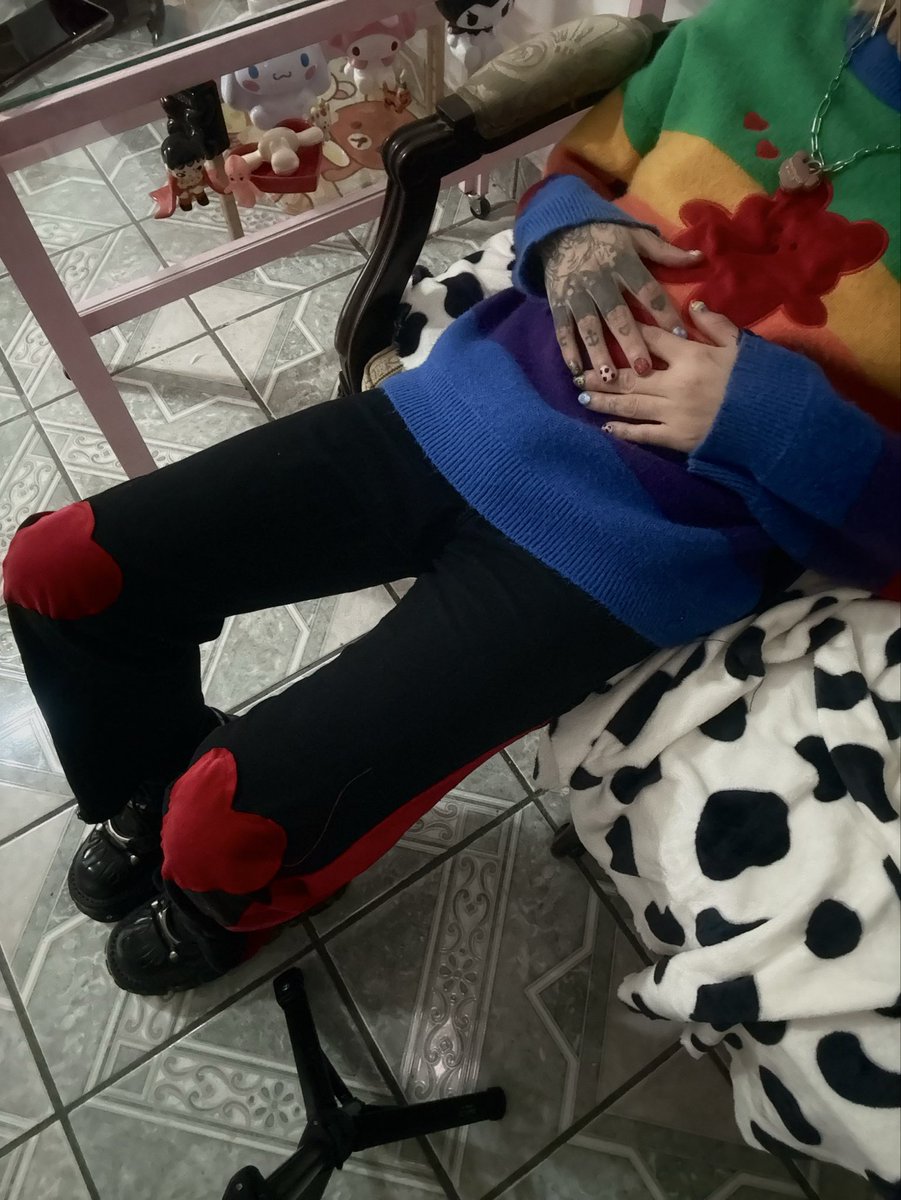 Brandoncryboy's tweet photo. Keto 😶‍🌫️
#rex #emo #emoboy #femboy https://t.co/6qSaCgnhGV