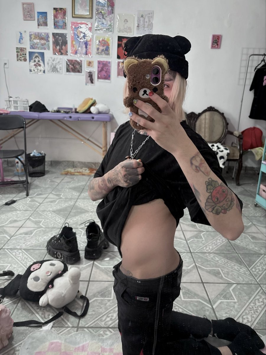 Brandoncryboy's tweet photo. Keto 😶‍🌫️
#rex #emo #emoboy #femboy https://t.co/6qSaCgnhGV
