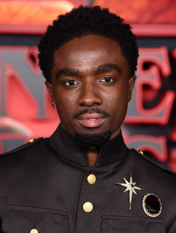 44grahaam's tweet image. Barão e Baronesa St Clair 💎

pensem comigo….