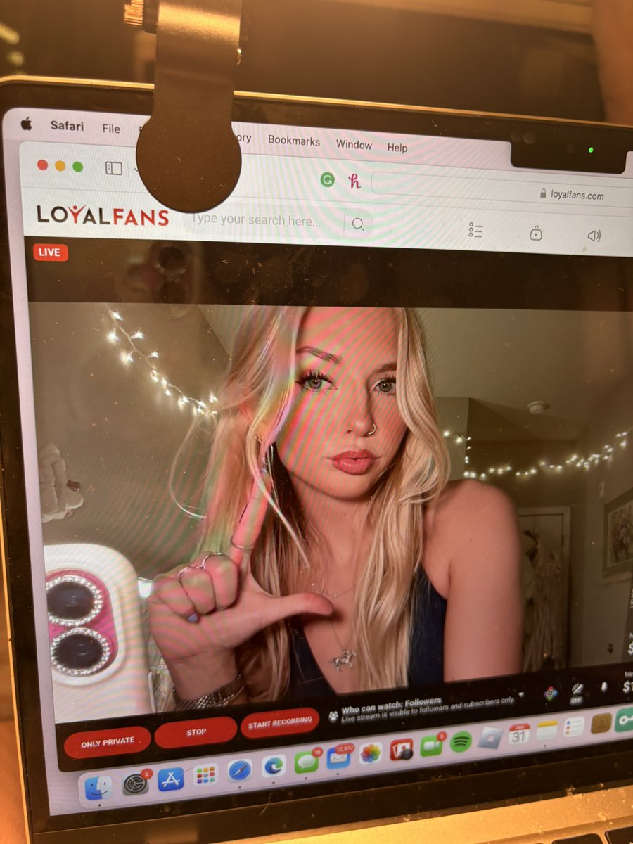 Princess Ashley 🎀 (APRIL 6) 🎂 tweet media