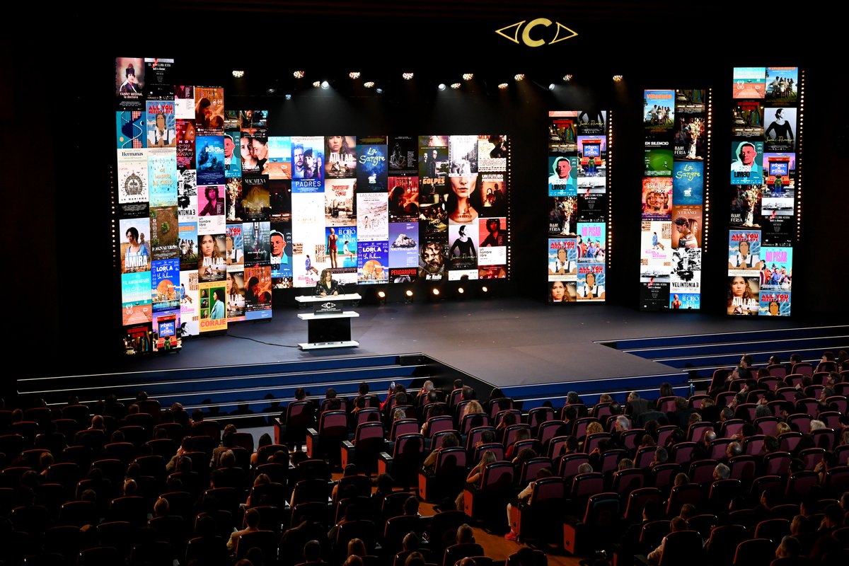 acacineandaluz's tweet photo. 🏆¡Enhorabuena a todas las películas, equipos y profesionales reconocidos en esta edición! 
🔗 Consulta el palmarés completo de los V #PremiosCarmen: https://t.co/OpNwsQZXtq https://t.co/zF1Zuey15d