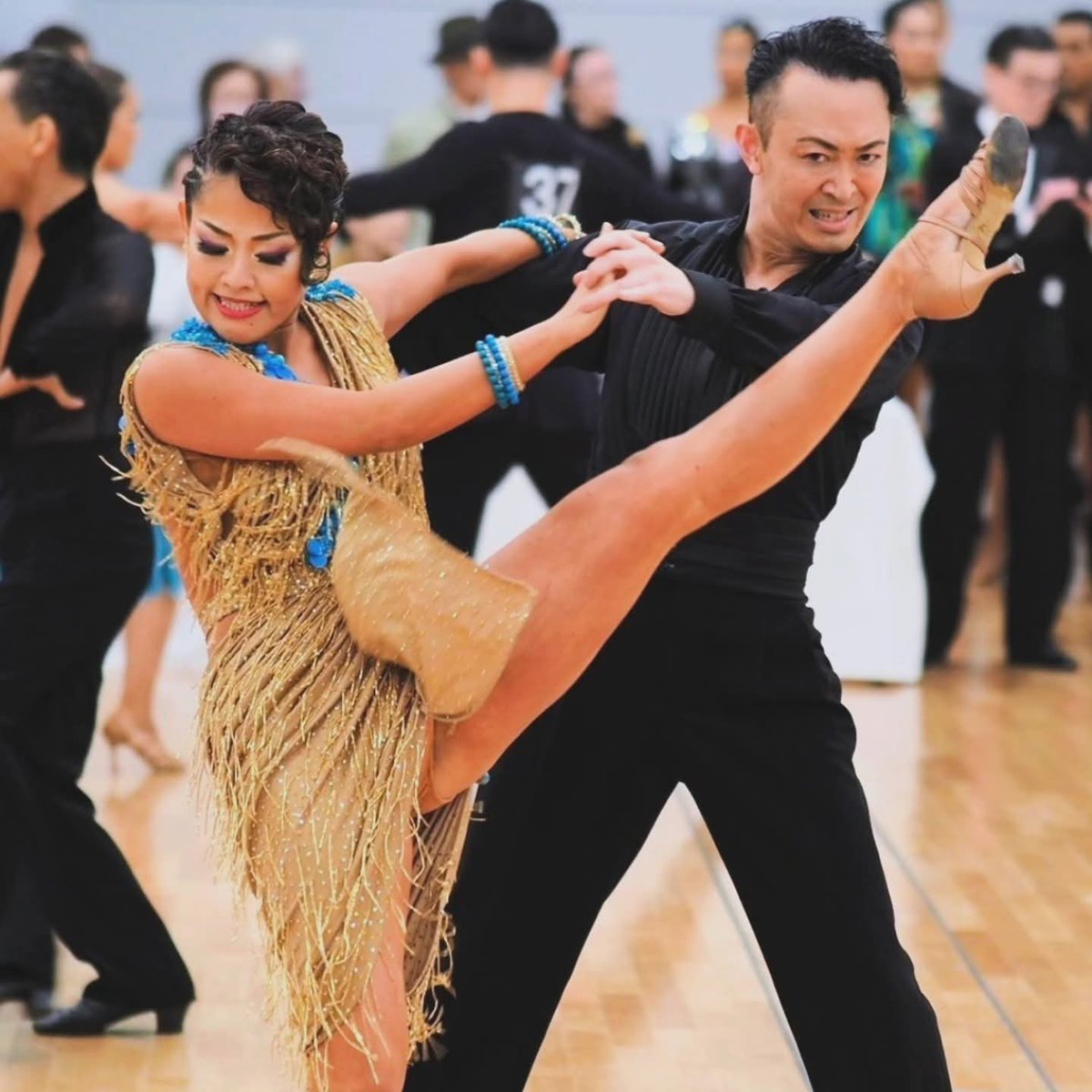 socialdancerjun's tweet photo. 【リーダー募集】シェアお願いします🙏
宇野 順子
身長165cm
JBDF ラテンB級/ボールルーム元B級
サムズダンススタジオ用賀 勤務

プロ競技会へ向けて、ともに取り組んでくださる方を募集しています。
ご連絡お待ちしております📨✨️
#社交ダンス #リーダー募集 #サムズダンススタジオ用賀 https://t.co/HUn7f3NlHG