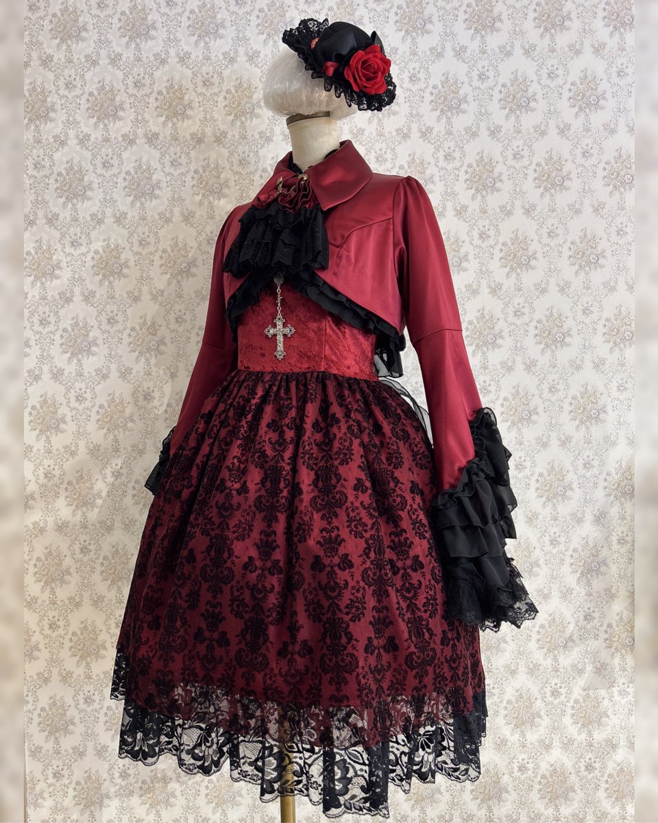 ❤️新宿店オープン🖤 10:30-20:00 🖤Black ＆ Red Wポイントフェア