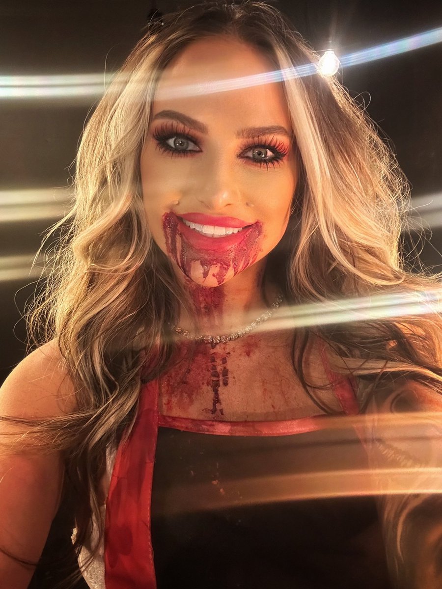 HeidiTheButcher's tweet image. Lay off me… I’m STARVING! 🚩🚩🚩