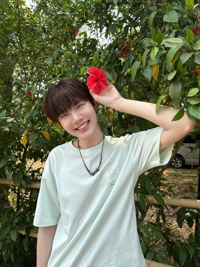 NampingsterLand's tweet image. Namping Morning🌷🐰⛅️🍼
ฮ้าย ฮาย สวัสดีเช้าวันอาทิตย์เดือนใหม่คับ~ วันนี้หนูอยู่ไทยแล้วมั้ยน้าคนเก่ง ขอให้วันนี้เป็นวันที่ของน้ำปิงนะคับคนเก่ง ได้พักผ่อนอย่างเต็มอิ่มมีความสุขตลอดทั้งวันเลยนะค้าบ หนูอย่าลืมหาของอร่อยๆกินนะคับปุ๋ง have a good day kub 💝🐰🫶

@nampingnapat |…