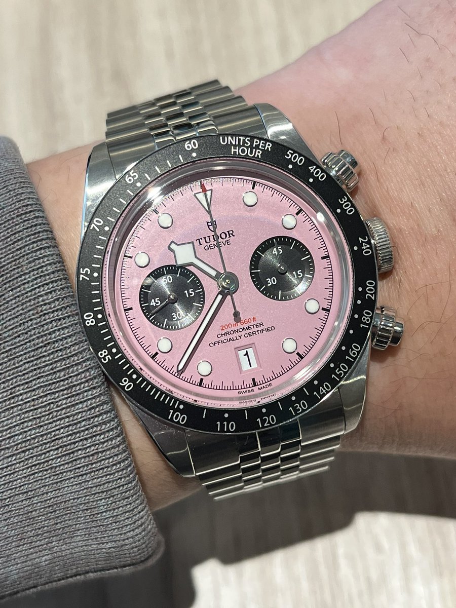 ichiro5213's tweet photo. 今日から2月
月日が経つのは本当に早いですね
今日のお供は BLACK BAY CHRONO ピンクダイアル 🦩

#チューダー
#TUDOR
#ブラックベイ https://t.co/773WfdeQC4